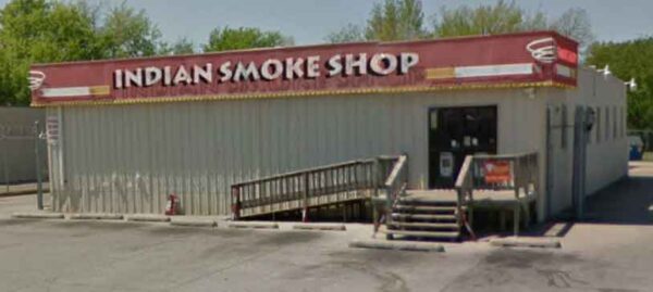 indian-smoke-shop-tulsa-oklahoma-united-states-tobacco-shop